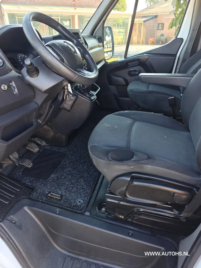 T35 2.3 dCi 135 L2H2 ,+ werkplaats inrichting , Euro 6 , 1e Eig , 140 PK , Apk 8- 2027 , Camera , leuke bus.