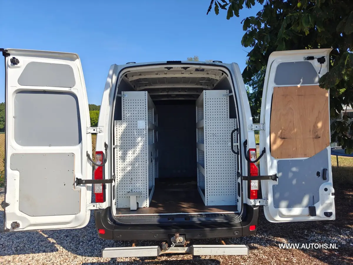 T35 2.3 dCi 135 L2H2 ,+ werkplaats inrichting , Euro 6 , 1e Eig , 140 PK , Apk 8- 2027 , Camera , leuke bus.