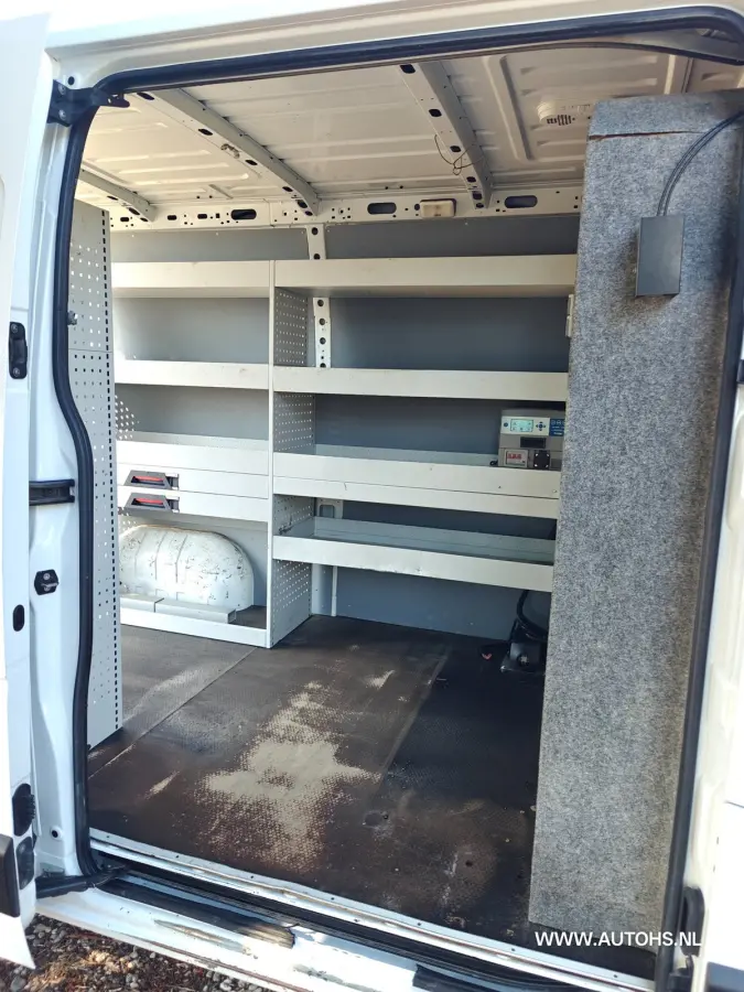 T35 2.3 dCi 135 L2H2 ,+ werkplaats inrichting , Euro 6 , 1e Eig , 140 PK , Apk 8- 2027 , Camera , leuke bus.