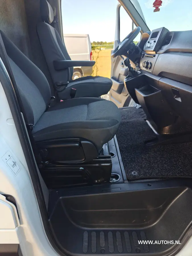 T35 2.3 dCi 135 L2H2 ,+ werkplaats inrichting , Euro 6 , 1e Eig , 140 PK , Apk 8- 2027 , Camera , leuke bus.