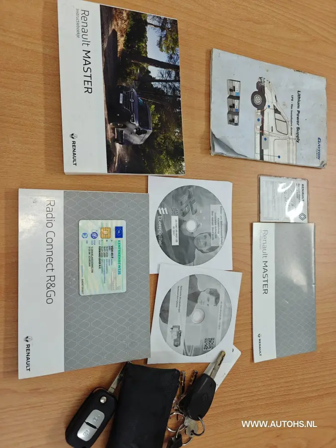 T35 2.3 dCi 135 L2H2 ,+ werkplaats inrichting , Euro 6 , 1e Eig , 140 PK , Apk 8- 2027 , Camera , leuke bus.