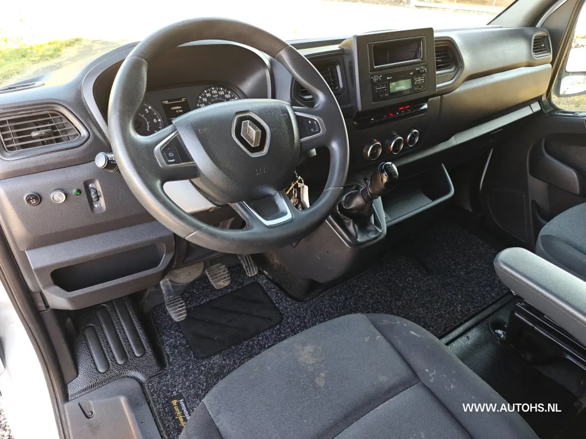 T35 2.3 dCi 135 L2H2 ,+ werkplaats inrichting , Euro 6 , 1e Eig , 140 PK , Apk 8- 2027 , Camera , leuke bus.