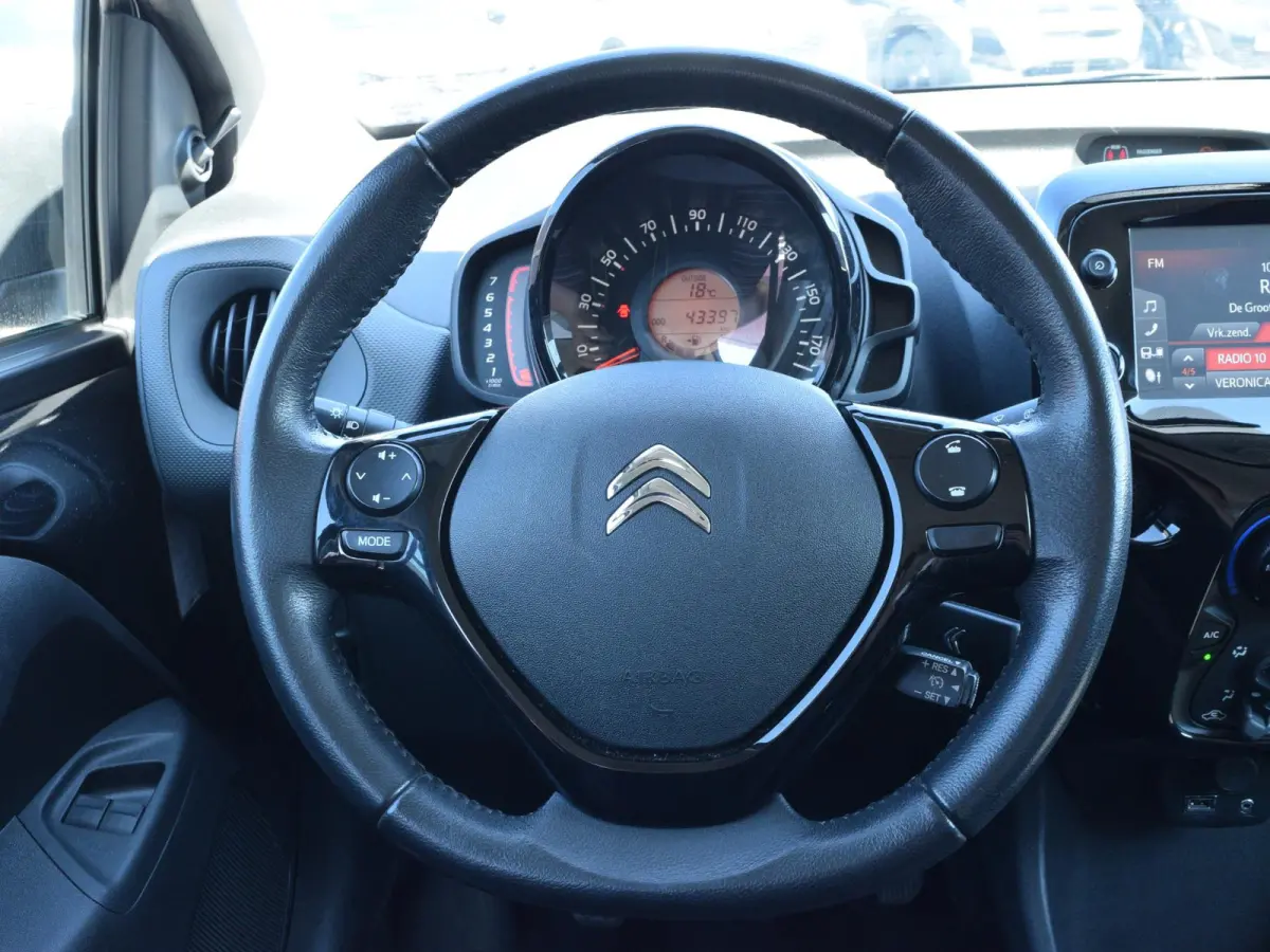 1.0 VTi Feel l Airco l Apple Carplay/Android Auto l Camera
