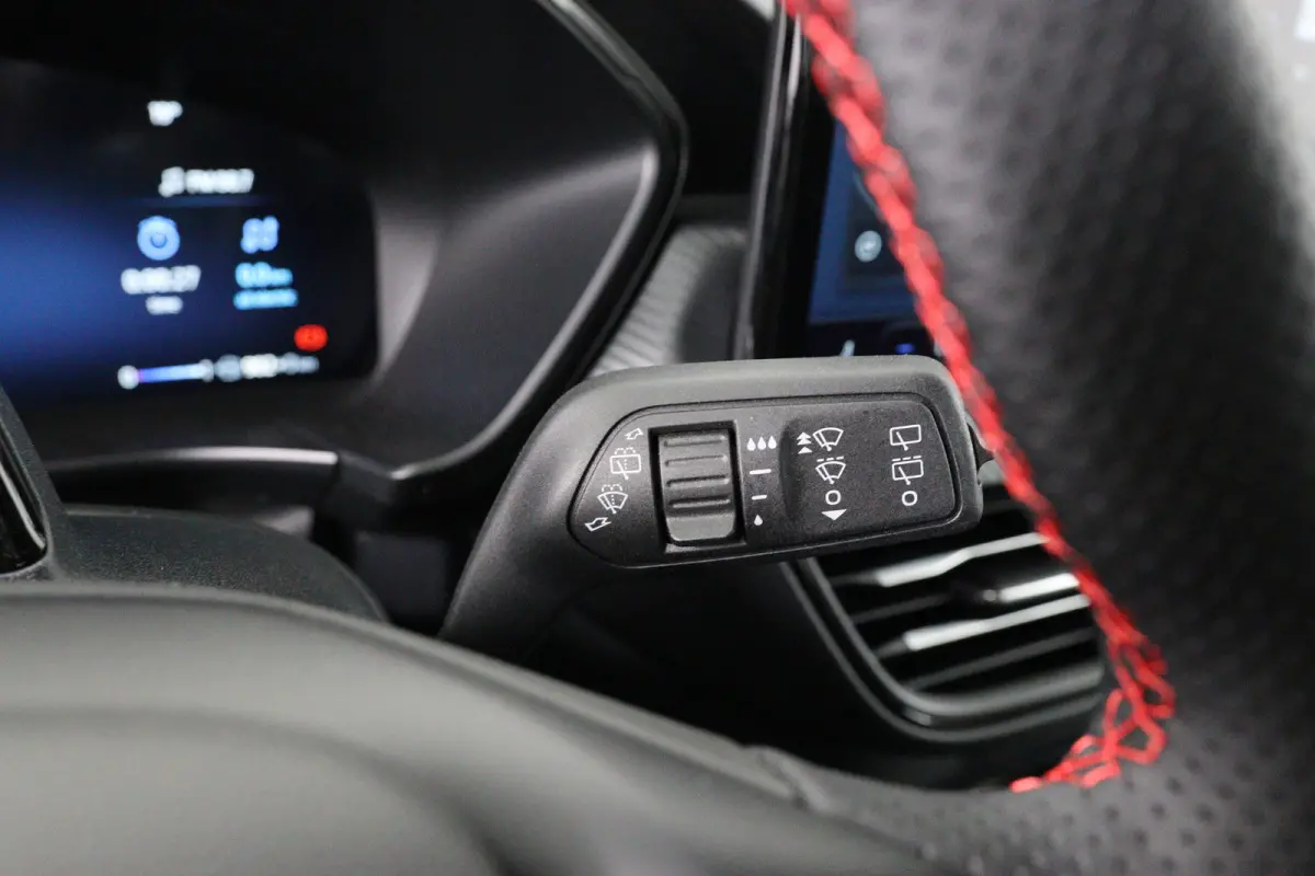 Plug-In Hybrid ST-Line X | Black Pack | Trekhaak | Elektrisch Panoramadak | Winter Pack | Matrix LED | B&O Audio |