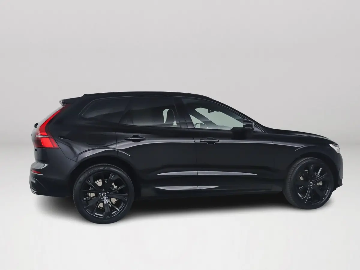 T6 Plug-in hybrid AWD Plus Black Edition | Panoramadak | 360° camera | Harman Kardon | Head-up display | Stoel- en stuurverwarming | Trekhaak