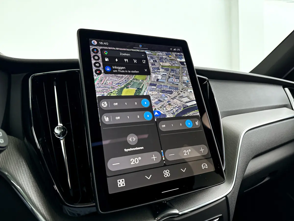 T6 Plug-in hybrid AWD Plus Black Edition | Panoramadak | 360° camera | Harman Kardon | Head-up display | Stoel- en stuurverwarming | Trekhaak