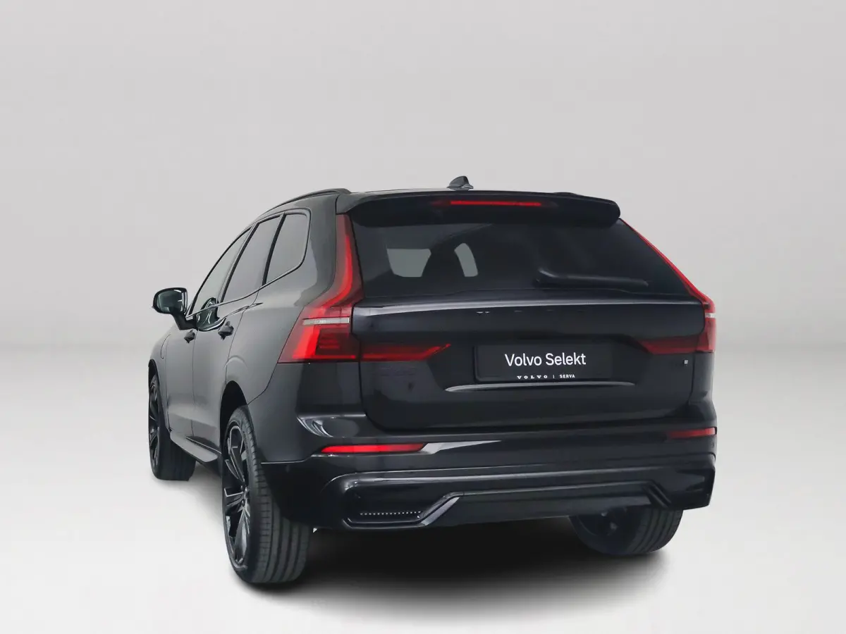 T6 Plug-in hybrid AWD Plus Black Edition | Panoramadak | 360° camera | Harman Kardon | Head-up display | Stoel- en stuurverwarming | Trekhaak