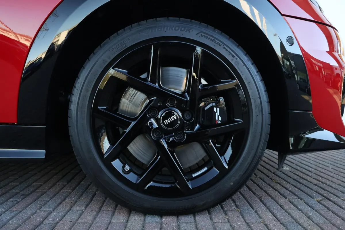 2.0 C John Cooper Works M | Harman/Kardon Surround Sound | Stoelverwarming | Ledverlichting | Comfortacces | Headup Display