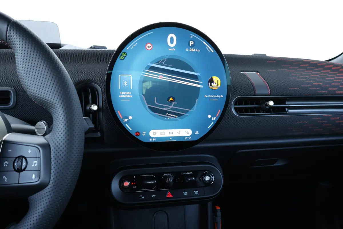 2.0 C John Cooper Works M | Harman/Kardon Surround Sound | Stoelverwarming | Ledverlichting | Comfortacces | Headup Display