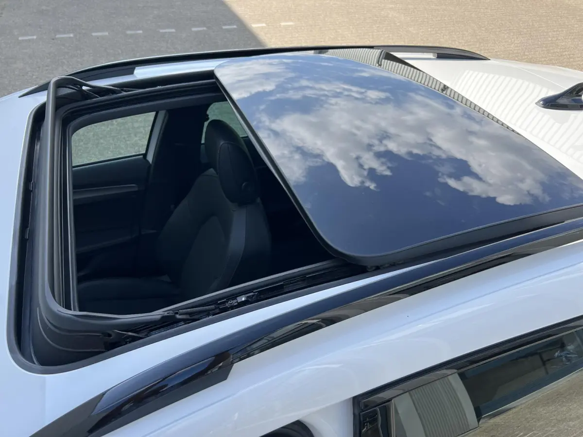 1.4 TSI e-Hybrid | Pano-dak/Carplay/stoel- en Stuurverw./Copper Accenten