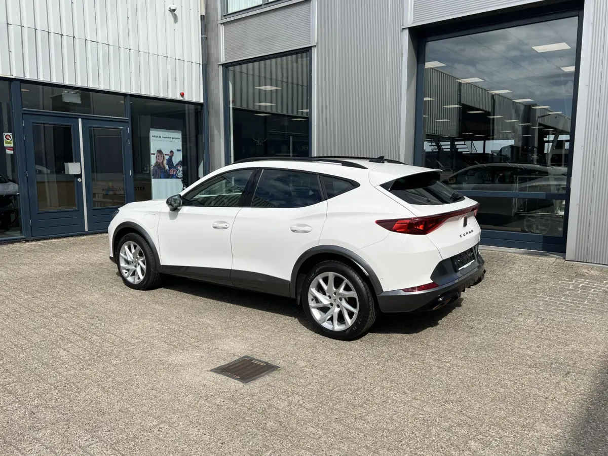 1.4 TSI e-Hybrid | Pano-dak/Carplay/stoel- en Stuurverw./Copper Accenten