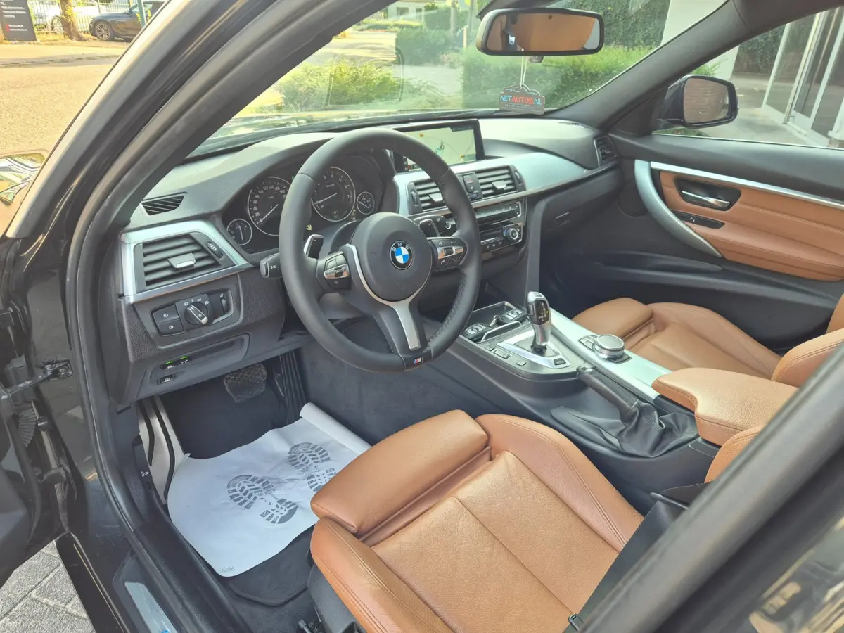 330e M Sport Apple CarPlay Schuifdak NL NAP 100% dealer onderhouden Line Assist Keyless 330e