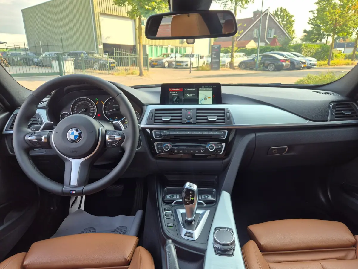 330e M Sport Apple CarPlay Schuifdak NL NAP 100% dealer onderhouden Line Assist Keyless 330e