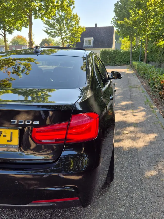 330e M Sport Apple CarPlay Schuifdak NL NAP 100% dealer onderhouden Line Assist Keyless 330e