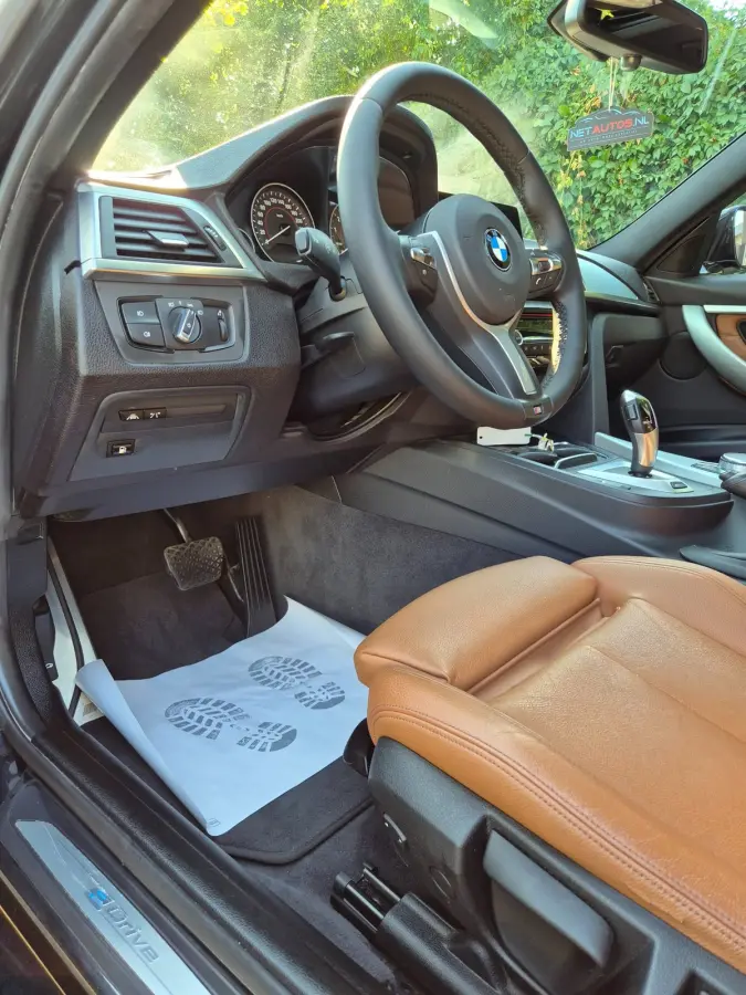 330e M Sport Apple CarPlay Schuifdak NL NAP 100% dealer onderhouden Line Assist Keyless 330e