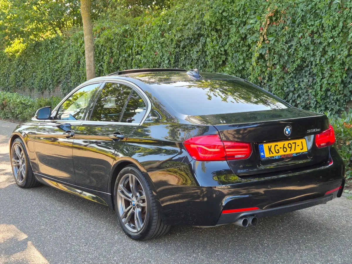 330e M Sport Apple CarPlay Schuifdak NL NAP 100% dealer onderhouden Line Assist Keyless 330e
