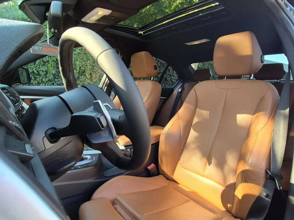 330e M Sport Apple CarPlay Schuifdak NL NAP 100% dealer onderhouden Line Assist Keyless 330e