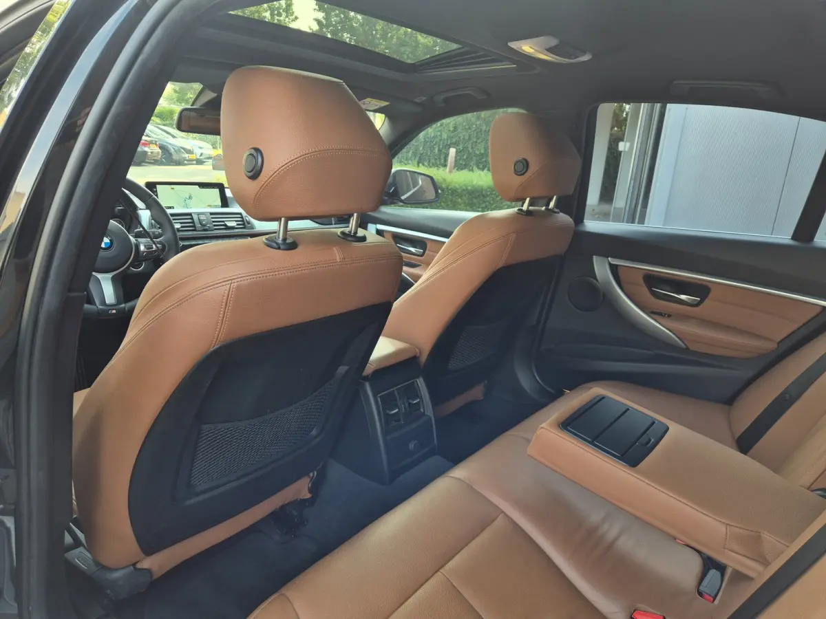 330e M Sport Apple CarPlay Schuifdak NL NAP 100% dealer onderhouden Line Assist Keyless 330e