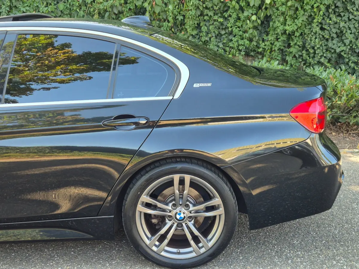 330e M Sport Apple CarPlay Schuifdak NL NAP 100% dealer onderhouden Line Assist Keyless 330e