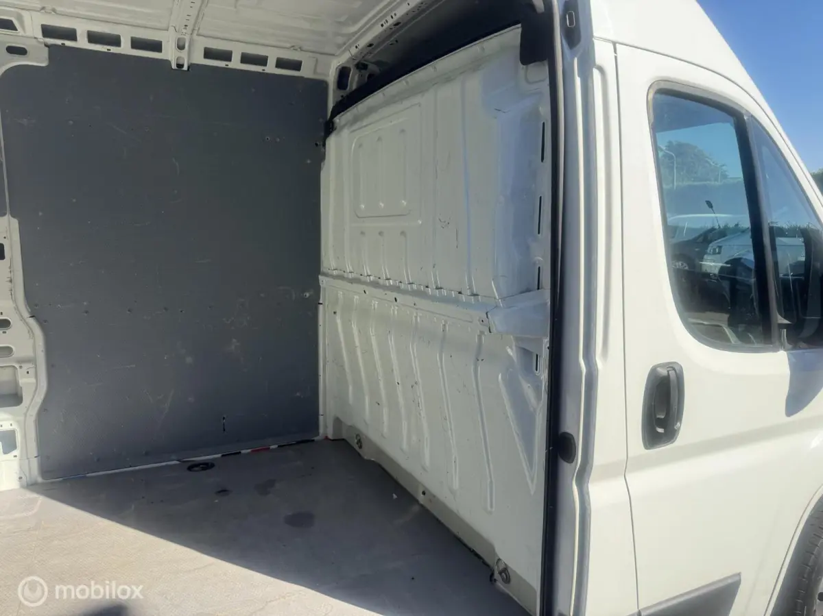 Bestel 335 2.0 BlueHDI L2H2 Euro 6