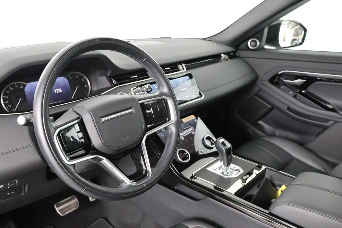 1.5 P300e AWD R-Dynamic HSE | SOH 96% | Panoramadak | Meridian | Adaptive Cruise | 360 Camera | Stoel-/Stuurverwarming | Elektr stoel + Mem | HUD | Full Led | Dealer Onderhouden