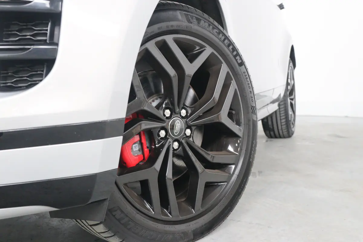 1.5 P300e AWD R-Dynamic HSE | SOH 96% | Panoramadak | Meridian | Adaptive Cruise | 360 Camera | Stoel-/Stuurverwarming | Elektr stoel + Mem | HUD | Full Led | Dealer Onderhouden