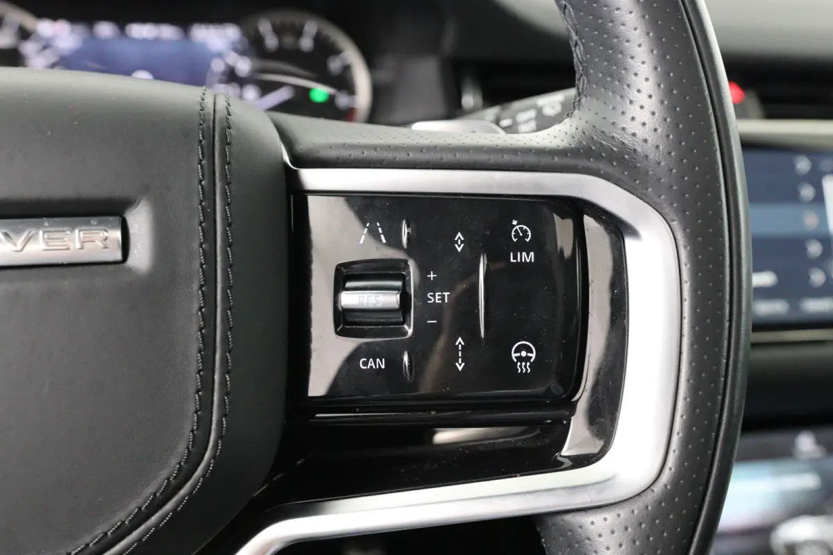 1.5 P300e AWD R-Dynamic HSE | SOH 96% | Panoramadak | Meridian | Adaptive Cruise | 360 Camera | Stoel-/Stuurverwarming | Elektr stoel + Mem | HUD | Full Led | Dealer Onderhouden