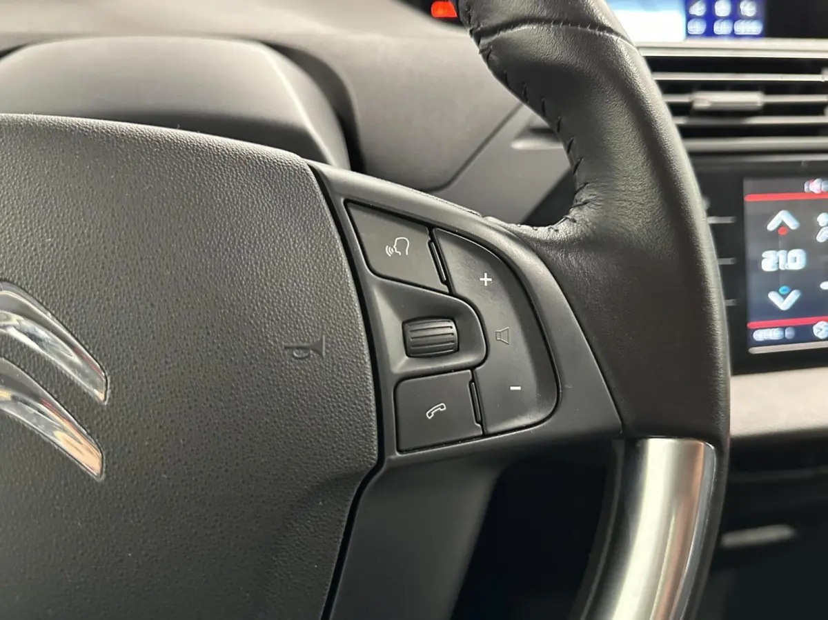 1.2 PureTech Business CARPLAY NAVI ECC CRUISE 85000 KM.