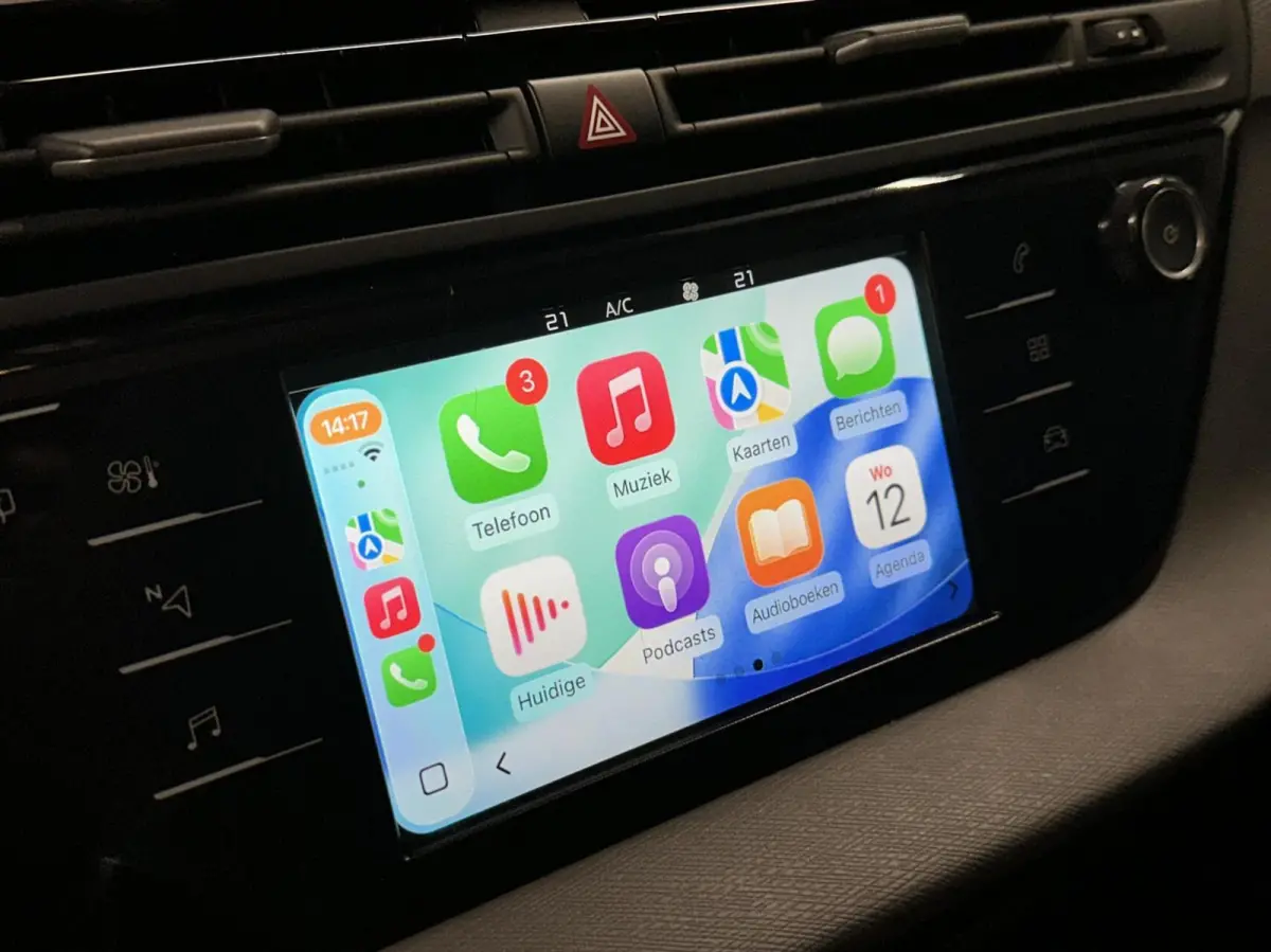 1.2 PureTech Business CARPLAY NAVI ECC CRUISE 85000 KM.