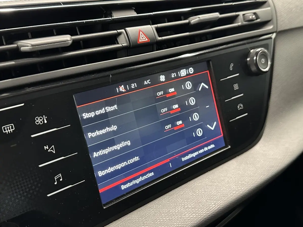 1.2 PureTech Business CARPLAY NAVI ECC CRUISE 85000 KM.