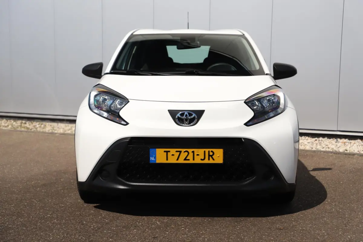 1.0 VVT-i MT Quiet Edition Airco Adaptive Cruise Elektrische Ramen CV