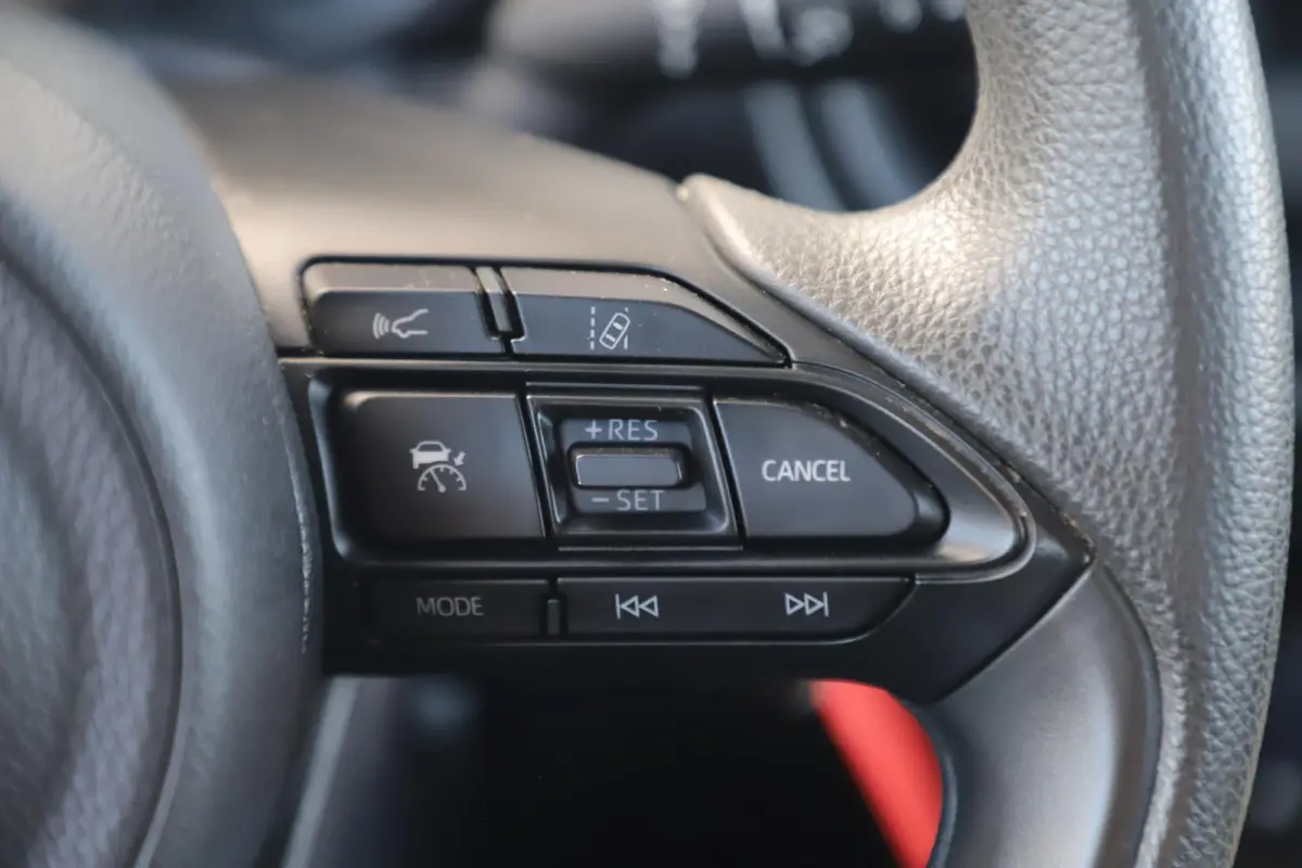 1.0 VVT-i MT Quiet Edition Airco Adaptive Cruise Elektrische Ramen CV