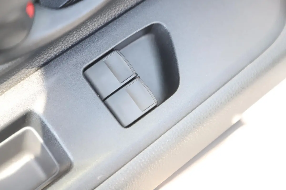 1.0 VVT-i MT Quiet Edition Airco Adaptive Cruise Elektrische Ramen CV