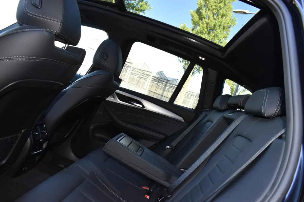 xDrive30e High Executive Plug In M-PAKKET/PANORAMADAK/HEAD UP/ETC.!
