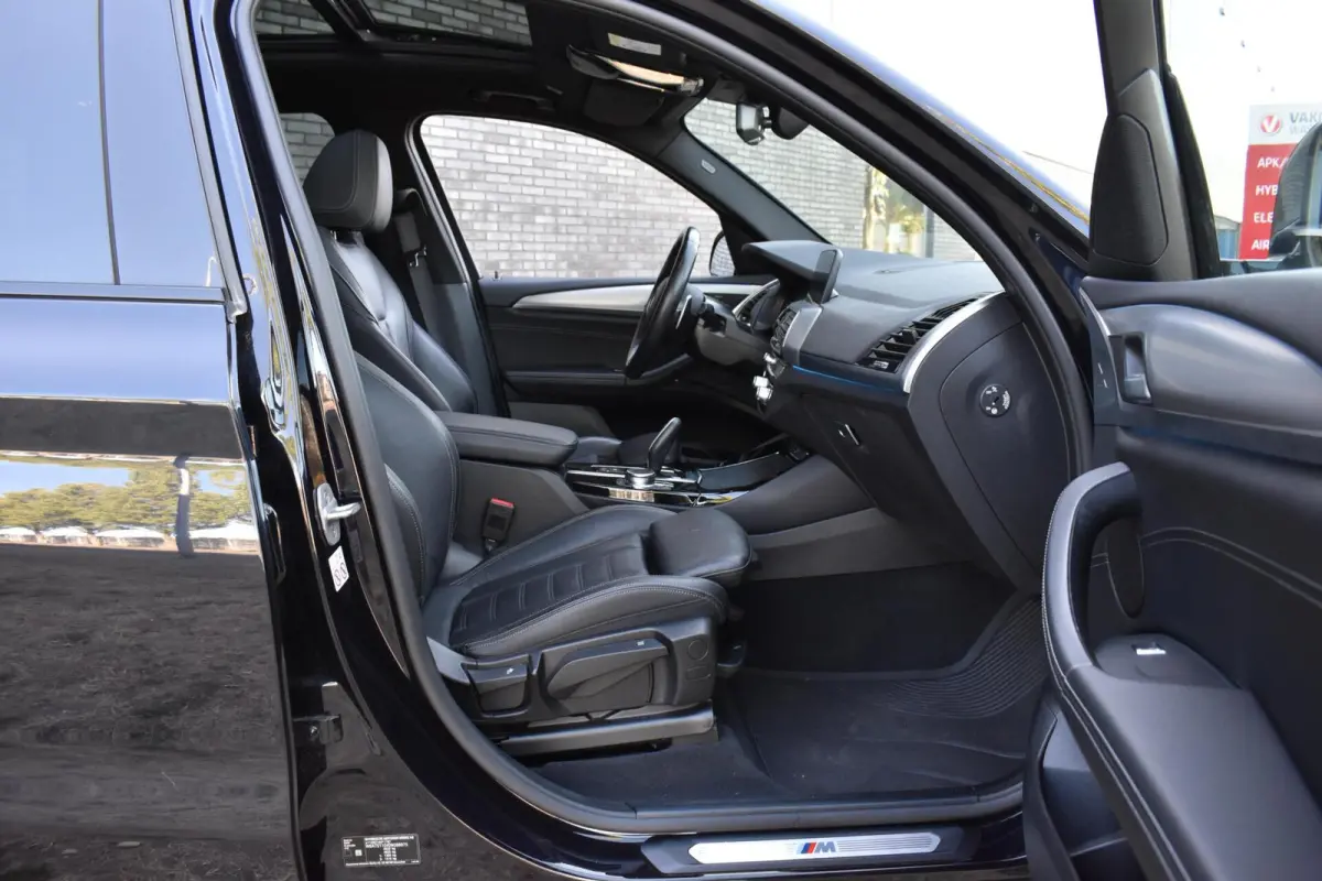 xDrive30e High Executive Plug In M-PAKKET/PANORAMADAK/HEAD UP/ETC.!