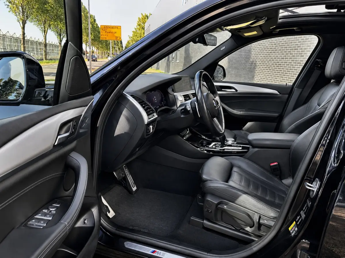 xDrive30e High Executive Plug In M-PAKKET/PANORAMADAK/HEAD UP/ETC.!
