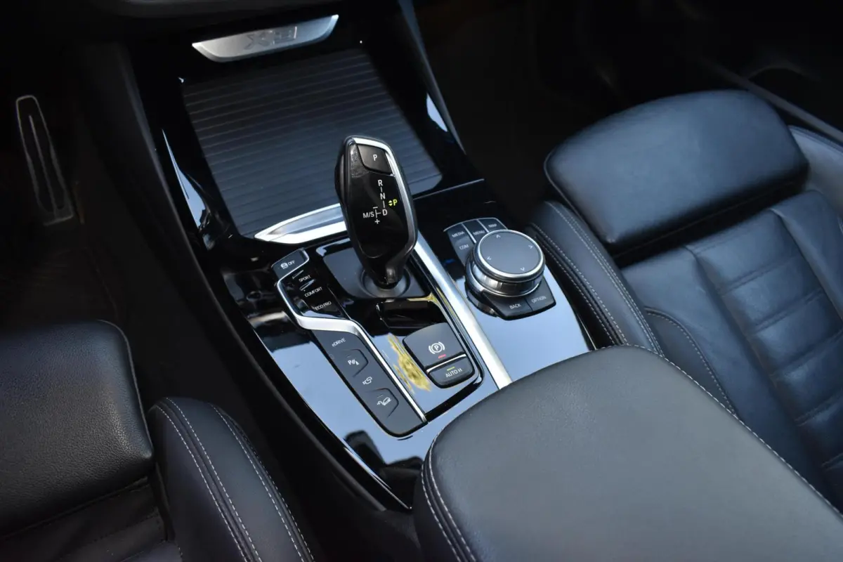 xDrive30e High Executive Plug In M-PAKKET/PANORAMADAK/HEAD UP/ETC.!