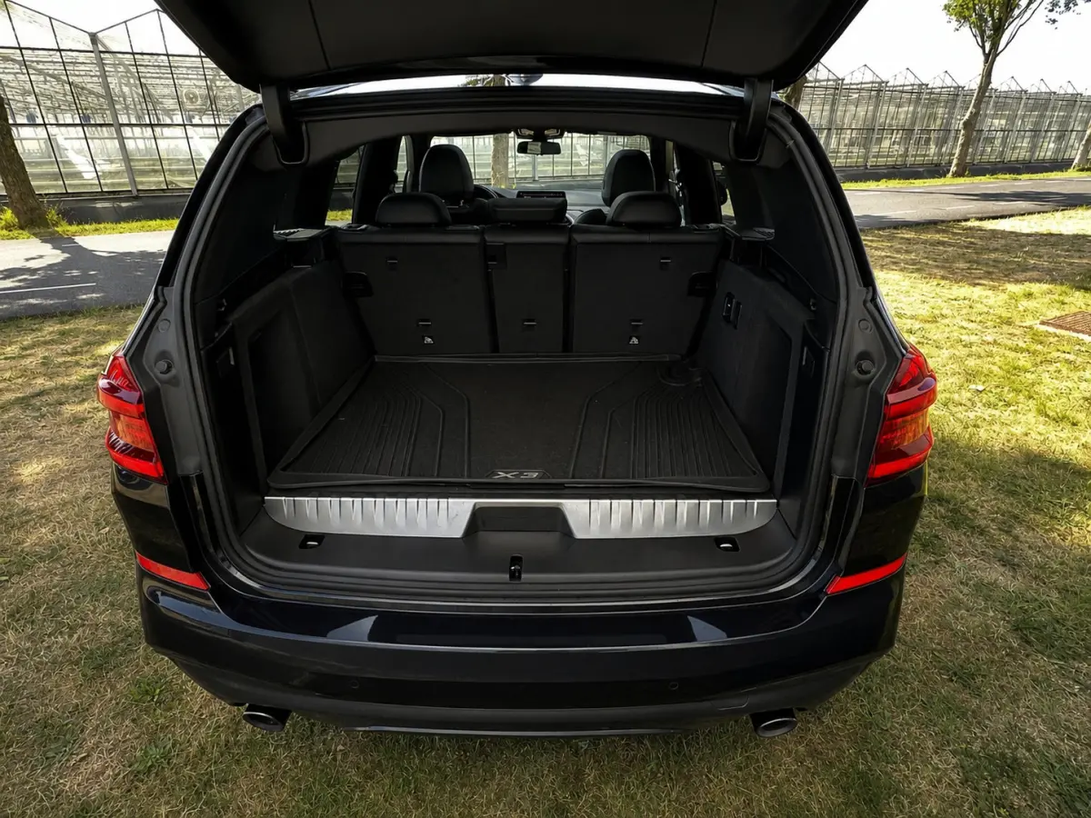 xDrive30e High Executive Plug In M-PAKKET/PANORAMADAK/HEAD UP/ETC.!