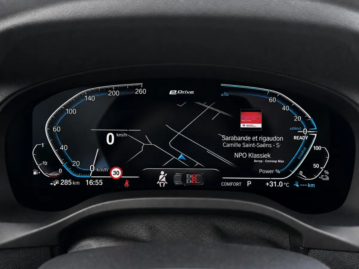 xDrive30e High Executive Plug In M-PAKKET/PANORAMADAK/HEAD UP/ETC.!