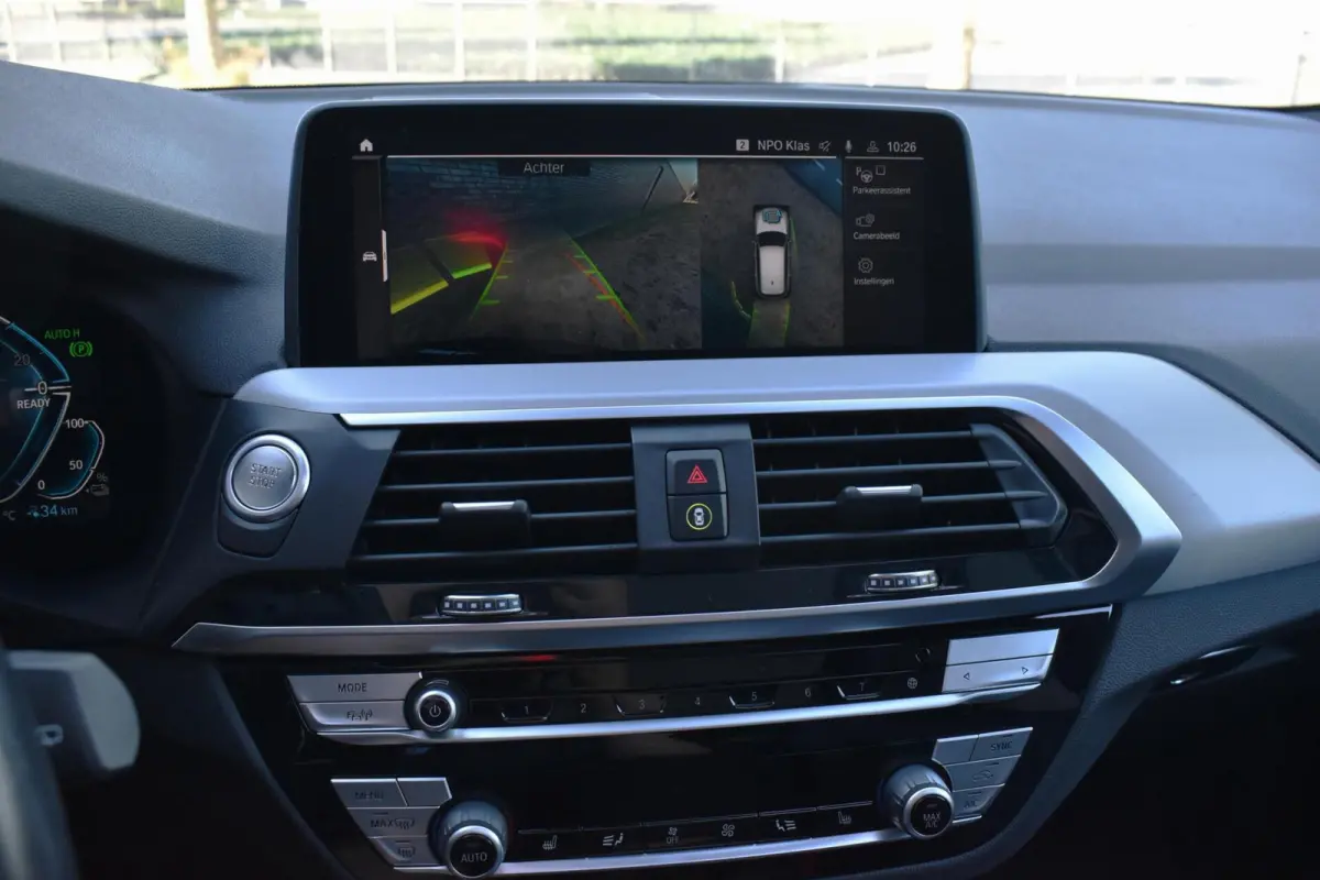 xDrive30e High Executive Plug In M-PAKKET/PANORAMADAK/HEAD UP/ETC.!