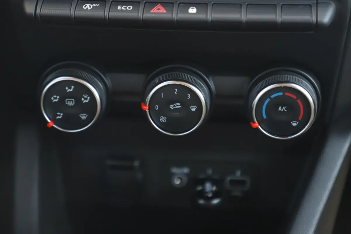1.0 TCe Zen 101PK Navigatie Carplay Android Airco Cruise Control LED Rijstrooksensor