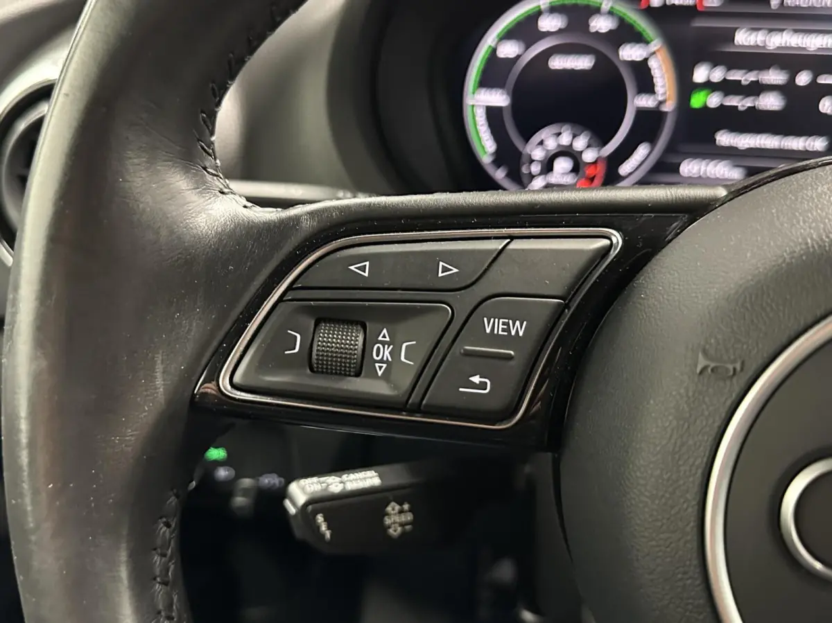1.4 e-tron Sport Pro Line plus NAVI CRUISE 69000 KM.