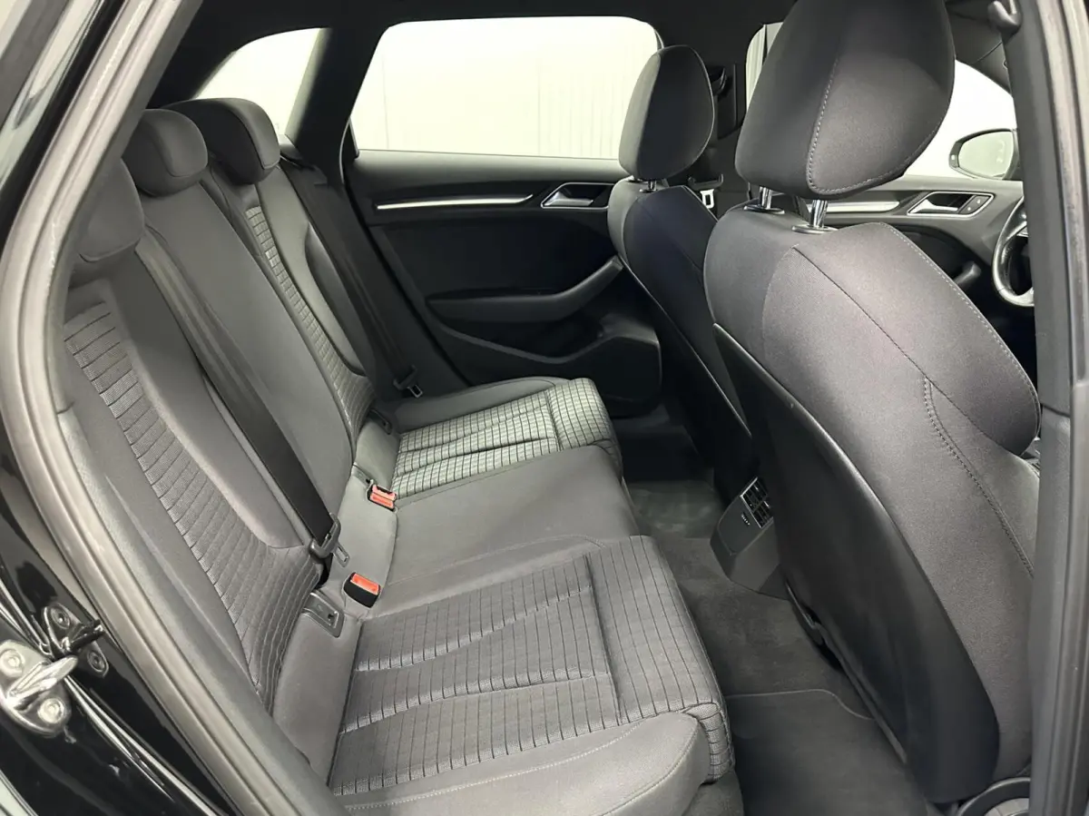 1.4 e-tron Sport Pro Line plus NAVI CRUISE 69000 KM.
