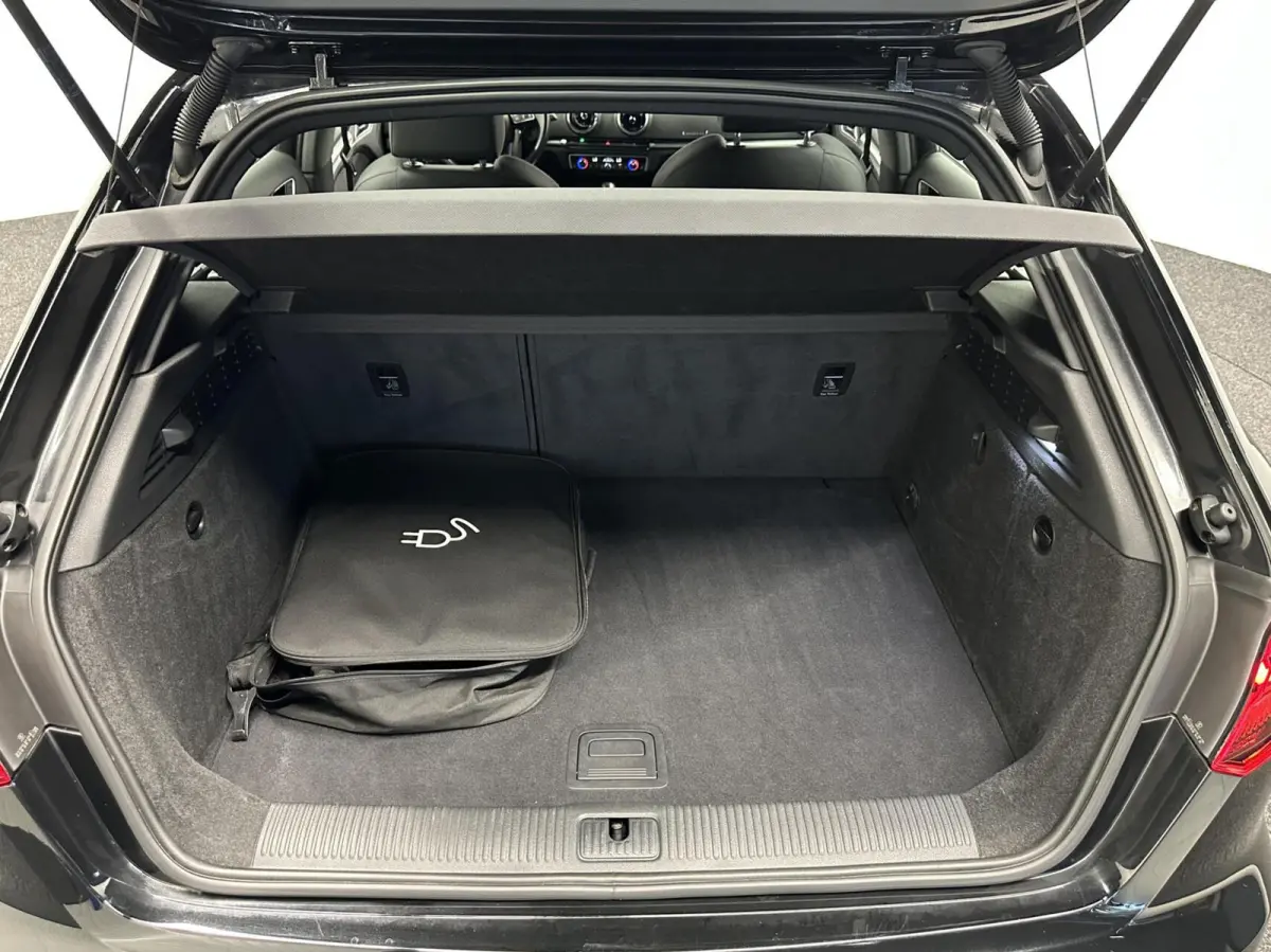 1.4 e-tron Sport Pro Line plus NAVI CRUISE 69000 KM.