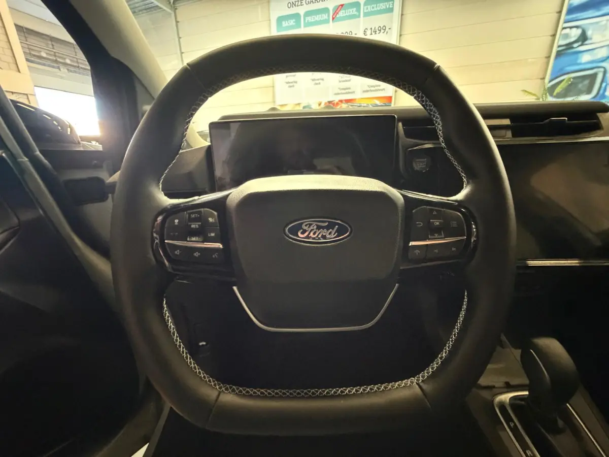 1.0 EcoBoost Titanium, Facelift Model, Automaat, 360 Camera, Stoel/Stuurverwarming, Carplay