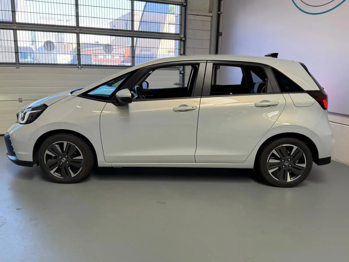1.5 Full Hybrid Advance, Automaat, Camera, Carplay, Cruise Control, Stoel/Stuurverwarming