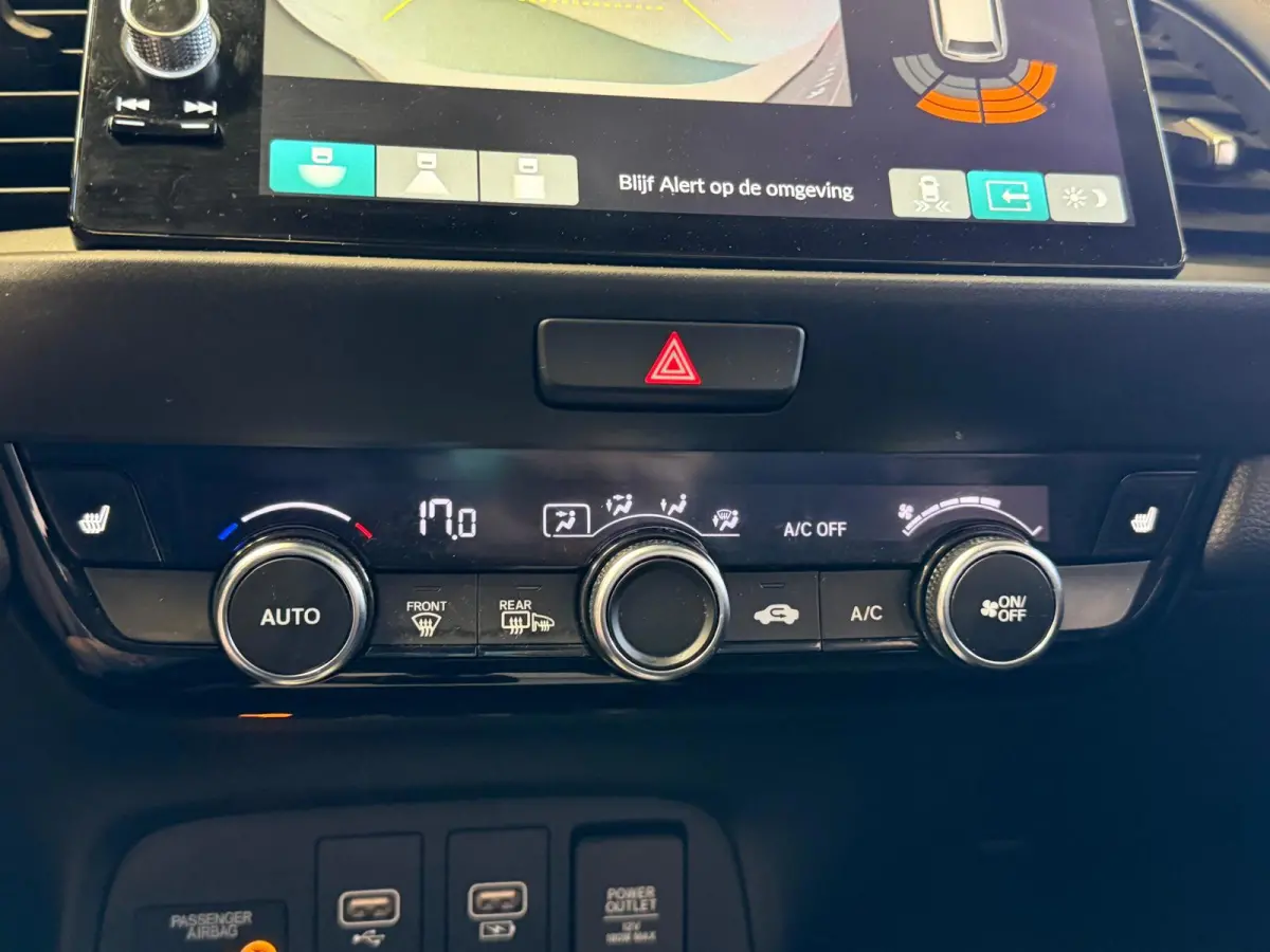 1.5 Full Hybrid Advance, Automaat, Camera, Carplay, Cruise Control, Stoel/Stuurverwarming