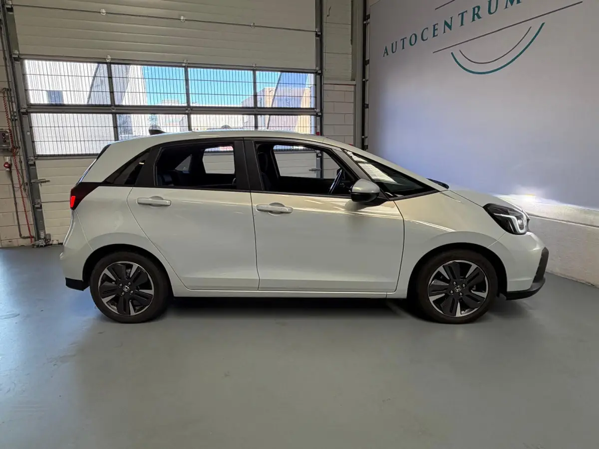 1.5 Full Hybrid Advance, Automaat, Camera, Carplay, Cruise Control, Stoel/Stuurverwarming