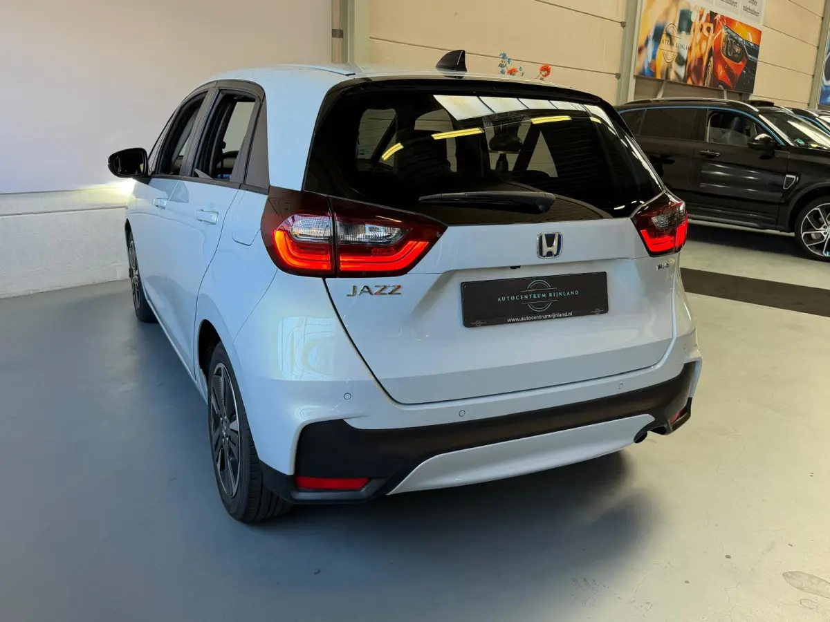 1.5 Full Hybrid Advance, Automaat, Camera, Carplay, Cruise Control, Stoel/Stuurverwarming