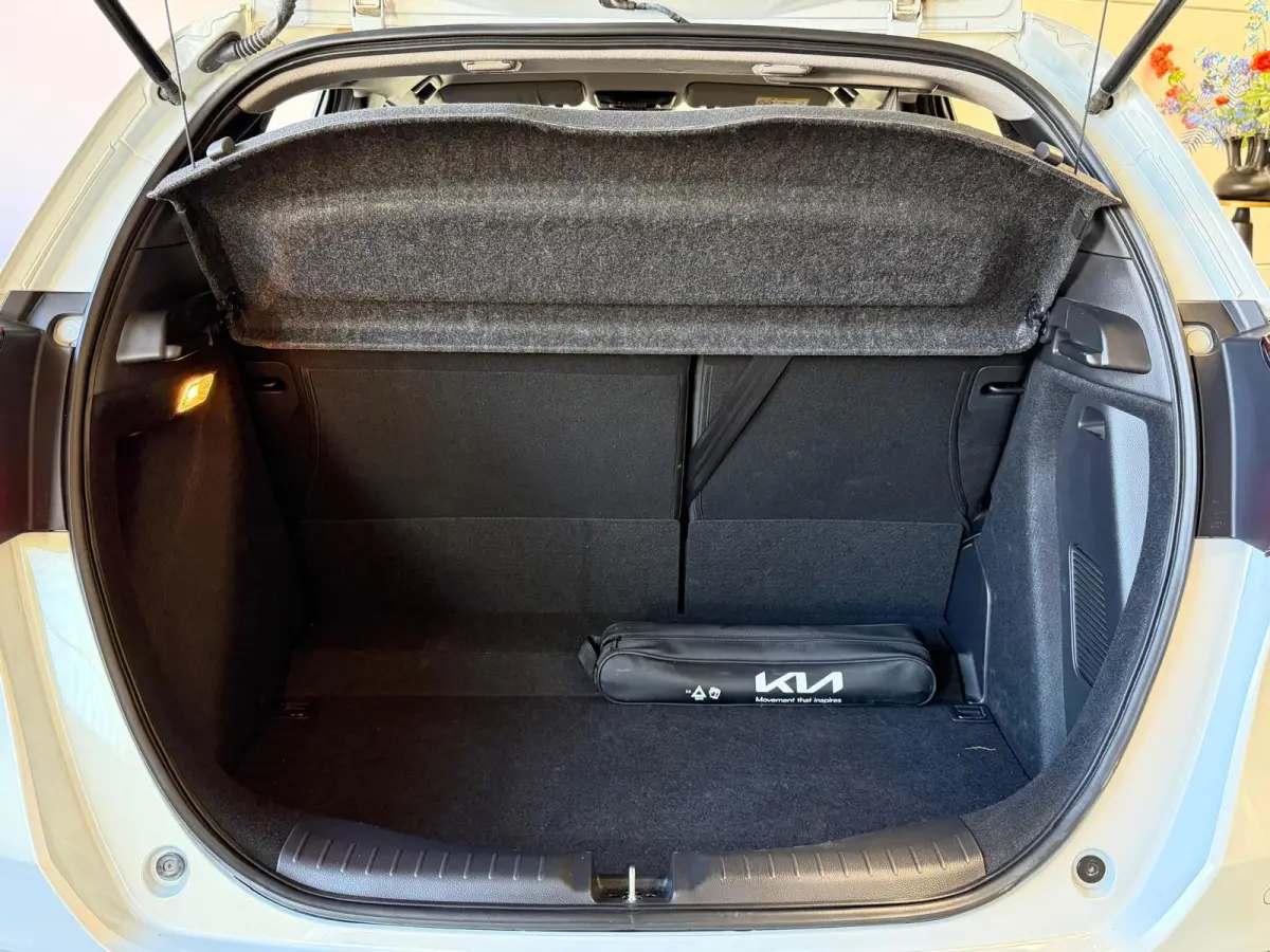 1.5 Full Hybrid Advance, Automaat, Camera, Carplay, Cruise Control, Stoel/Stuurverwarming